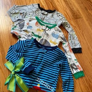 Carter’s 4T footie PJs